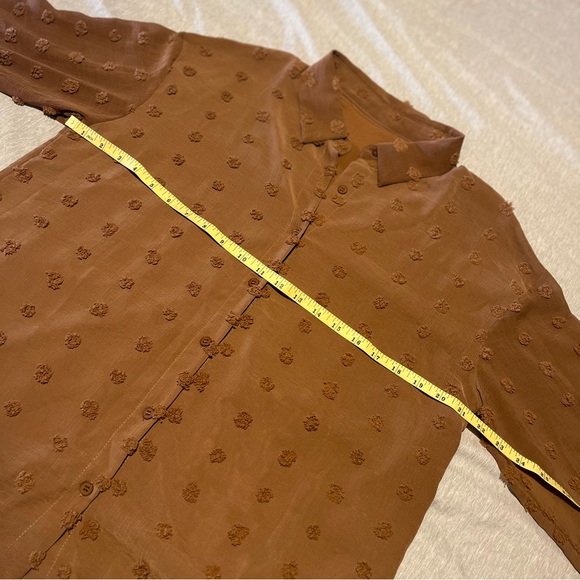 Pompom design button down blouse - Picture 6 of 10